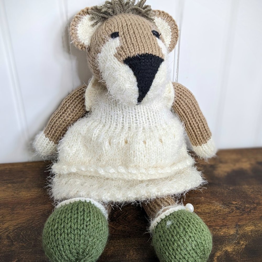 Meet Lili, handmade tricot lioness , birthday gift, 17 inches